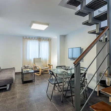 Fun Building By Homeabout Apartment Malaga