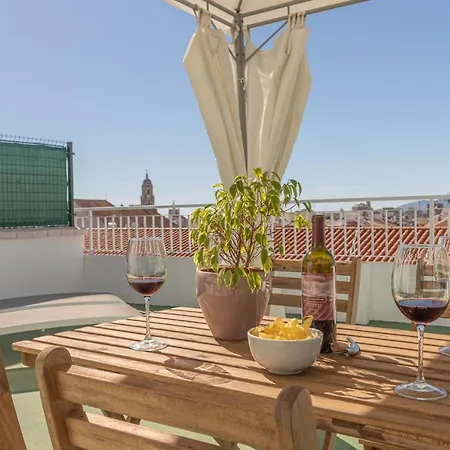 Apartment Fun Building By Homeabout Malaga