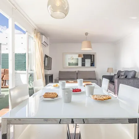 Fun Building By Homeabout Malaga