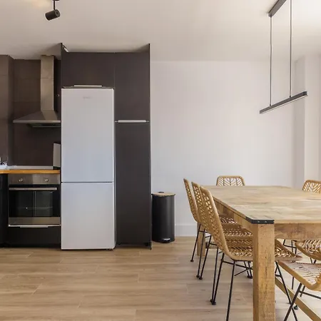 Apartment Fun Building By Homeabout Malaga