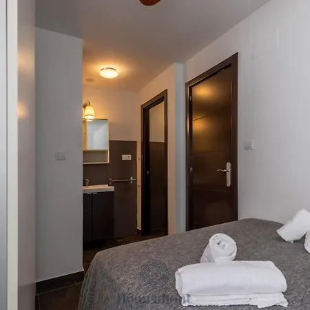 Fun Building By Homeabout Apartament *